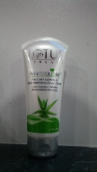 Lotus white glow 3 in 1 face wash 
